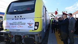 Ankara-Kayseri elektrikli tren işletmeciliği hizmete alındı