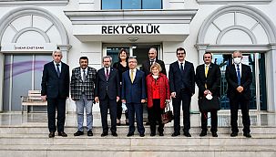 Girne Üniversitesi ve Ankara Üniversitesi bilimsel iş birliği protokolü imzaladı