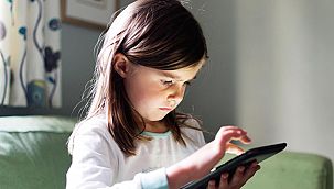 Telefon tablet bağımlısı çocuklarda öfke ve kaygıya oluşuyor