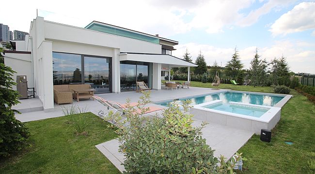 Ankara N Modern sitesinde havuzlu göl manzaralı ultra lüks villa