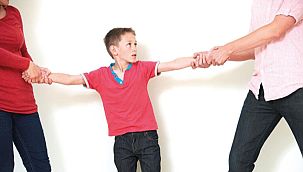 Çocuk teslimini yapmayan taraf üç ay disiplin cezası alacak