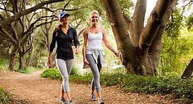 Yürüyüş bedensel ve ruhsal sağlığa olumlu etki ediyor