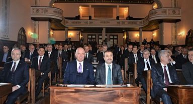 Merkez bankası reel sektörü önceliklendiren para politikasına ağırlık vermelidir