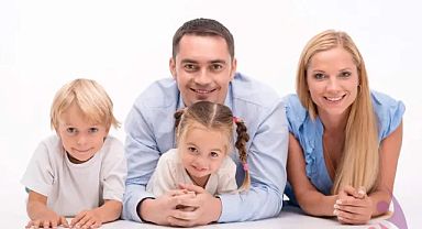 Ebeveynler refleks olarak çocuklarının isteklerine karşı gelemiyor