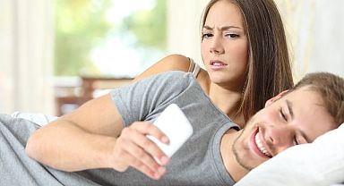 Telefonunuzu kurcalayanların yüzde 87’si önce mesajlara bakıyor