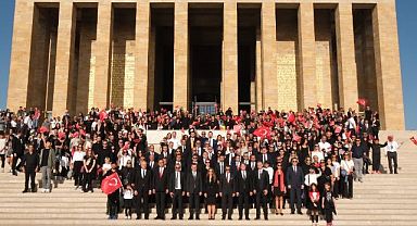Borusanlılar’dan Cumhuriyetin 100. yılında Anıtkabir’e anlamlı ziyaret