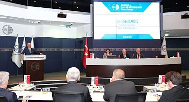 Sıkılaştırma sürecine mutlaka maliye politikası da eşlik etmeli