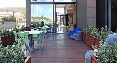 Çayyolu’nda gençlerin bir araya gelip ders çalışacakları merkez yapıldı