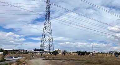 Yüksek gerilim hatlarına yakın yerde yaşamak sağlık açısından riskli