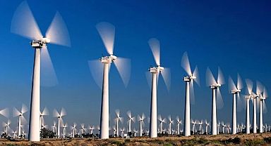 Rüzgar enerjisinde önlisans süresi 48 aydan 15 aya iniyor