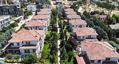 Tüketicilerin tercihi site içerisinde geniş bahçeli villalar oluyor