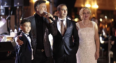 Fecri Aslan oğlu Mustafa için görkemli bir sünnet düğünü gerçekleştirdi