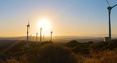 Türkiye’nin elektrik kurulu gücü yükseldi... Yenilenebilir enerji rekor kırdı