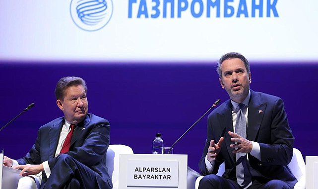 Bakan Bayraktar Türkiyenin 2050 yol haritasını açıkladı