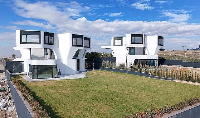 Ankara İncek'te inşa edilen Miami Villaları yeni sahiplerini bekliyor