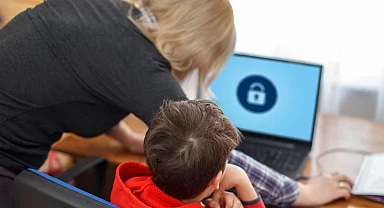 Çocukları dijital tehditlere karşı koruyacak yeni adımlar yolda