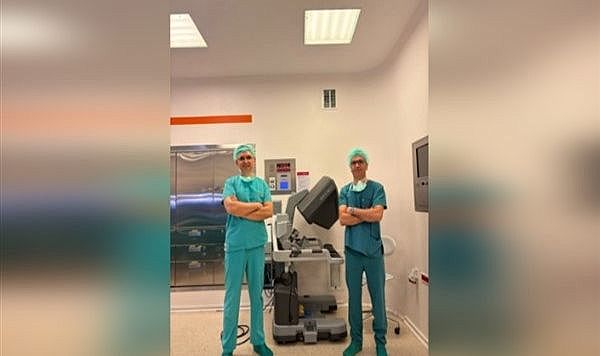 Tek böbrek üstü beziyle yapılan ameliyat literatüre girdi