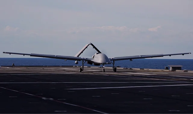 Bayraktar TB3'ten tarihi başarı! TCG Anadolu'da KUSV kontrol testi başarıyla tamamlandı