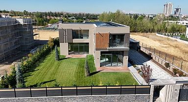 İncek’te 1.100 m² arsada süper lüks 6+1 müstakil villa satışa sunuldu