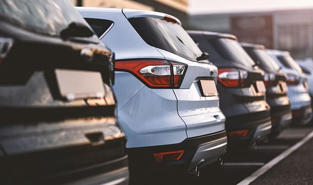 İkinci el otomobil fiyatlarında reel düşüş sürerken talepte yavaşlama görüldü