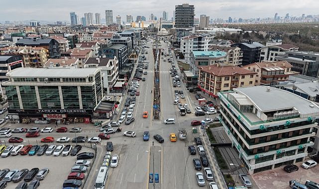 Mustafa Kemal Mahallesi'nde araba park edilecek yer bulunamıyor