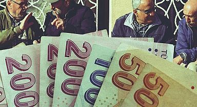 En düşük emekli maaşı için 2 zam senaryosu masada