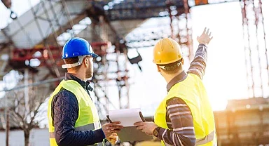 İnşaat sektöründe işçiler, aylıkta ise malzeme maliyetlerin zirvesinde