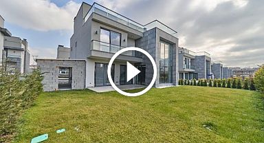 Beytepe'de site içerisinde tam müstakil 2 katlı 5+1 ultra lüks villa